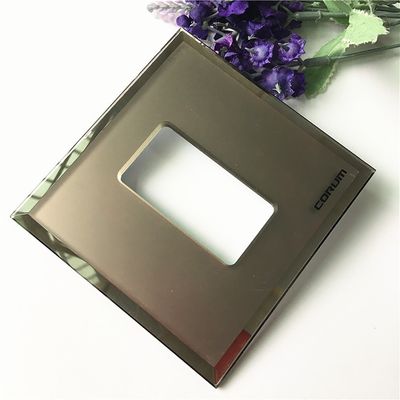 Glaslaserboormachine met een minimale opening van 0,3 mm