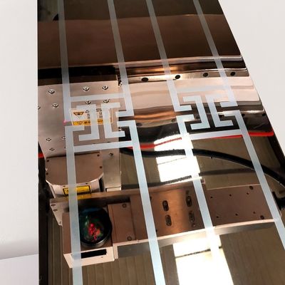 Hydraulische snijmachine voor geëtste roestvrijstalen plaat laserpulstechnologie