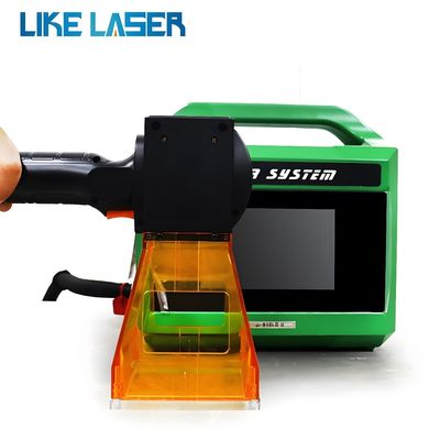 Op maat gemaakte aanvraag Draagbare 20W 30W metalen lasermarkeringsmachine voor stalen plaatplaten